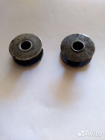 Лапки,шпульки для швейной машины