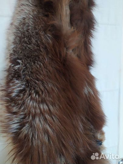 Меховой воротник чернобурка