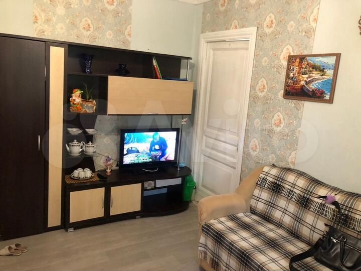 Комната 50 м² в 3-к., 1/4 эт.