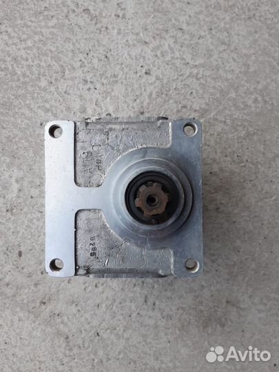 Насос масляный шестеренный нш-100М-3 новый прав