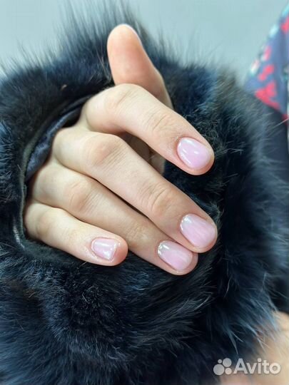 Модель на маникюр