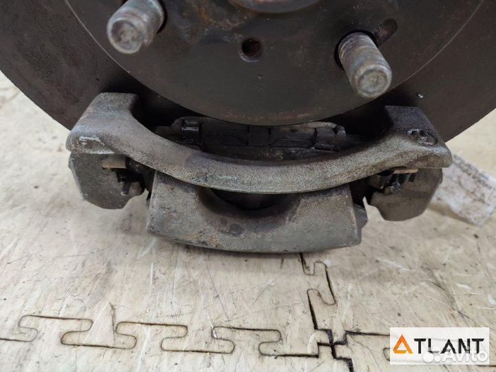 Ступица передняя правая toyota vitz