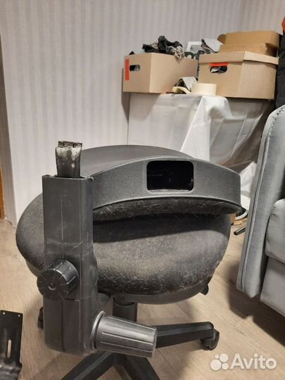 Компьютерное кресло на запчасти