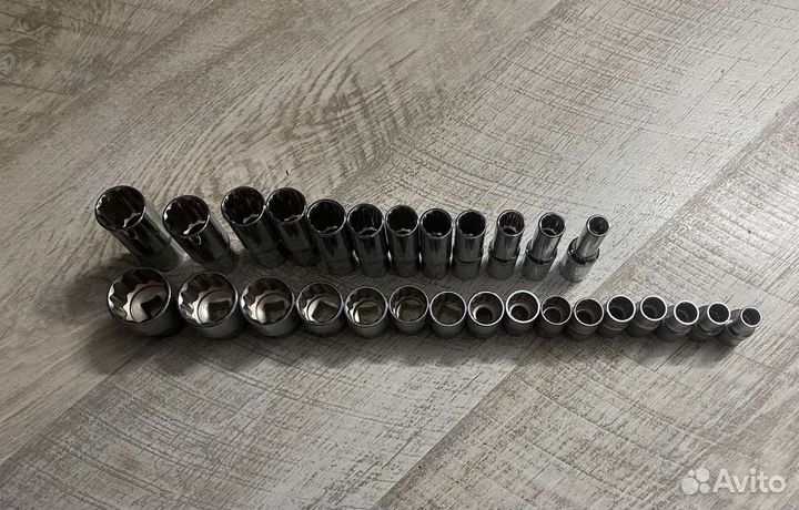 Набор ключи торцевых карданный и головки