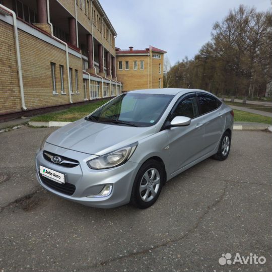 Hyundai Solaris 1.4 AT, 2013, 185 500 км