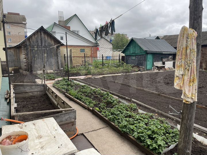 Дом 63 м² на участке 6,3 сот.