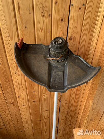 Makita UR3501. 1000Вт. Электро коса