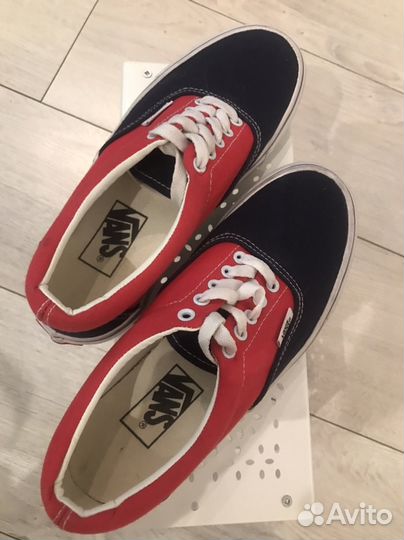 Кеды: бренд vans
