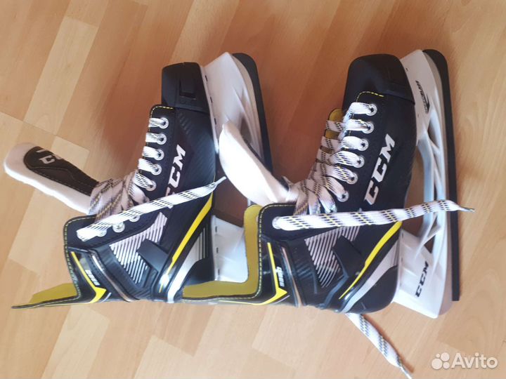 Хоккейные коньки ccm