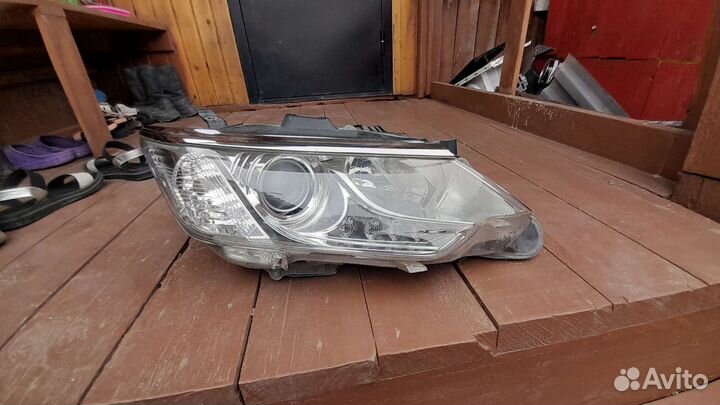 Фара на toyota camry 55 правая