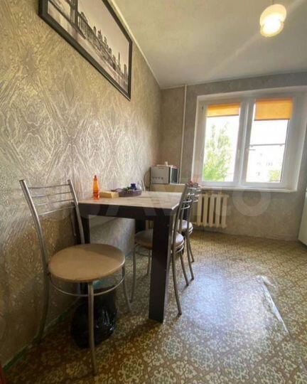 3-к. квартира, 60 м², 2/5 эт.