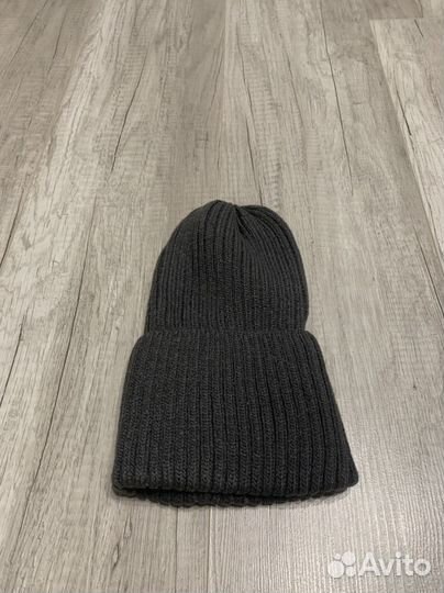 Шапка женская вязаная