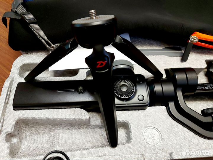 Zhiyun Smooth 4 стабилизатор 3х осевой