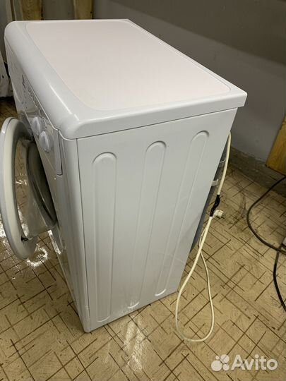 Стиральная машина indesit 5кг