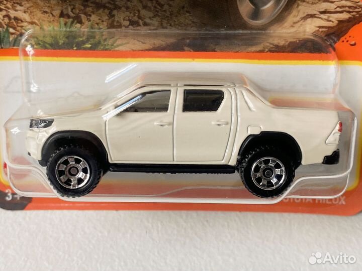 Matchbox toyota hilux