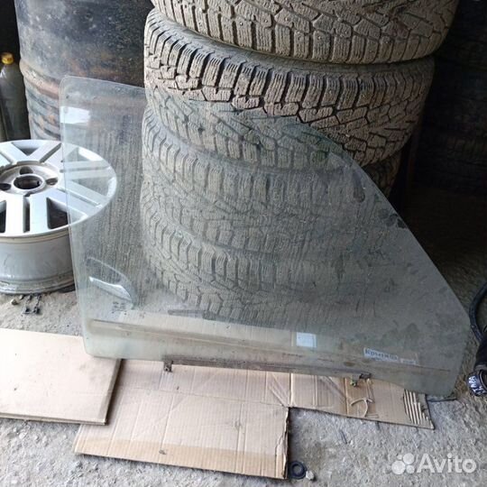 Стекло двери переднее правое Great Wall Safe