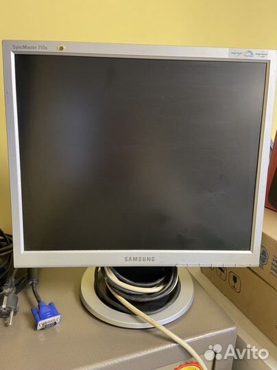 Мониторы разные