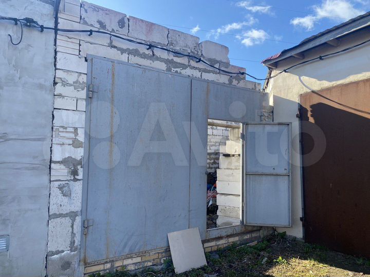 Гараж, > 30 м²