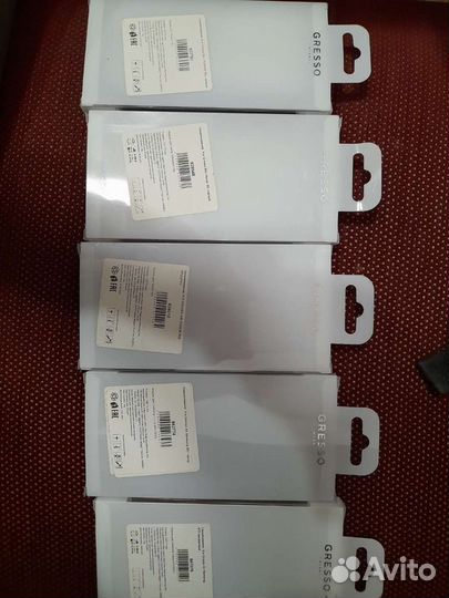 Чехлы на смартфоны