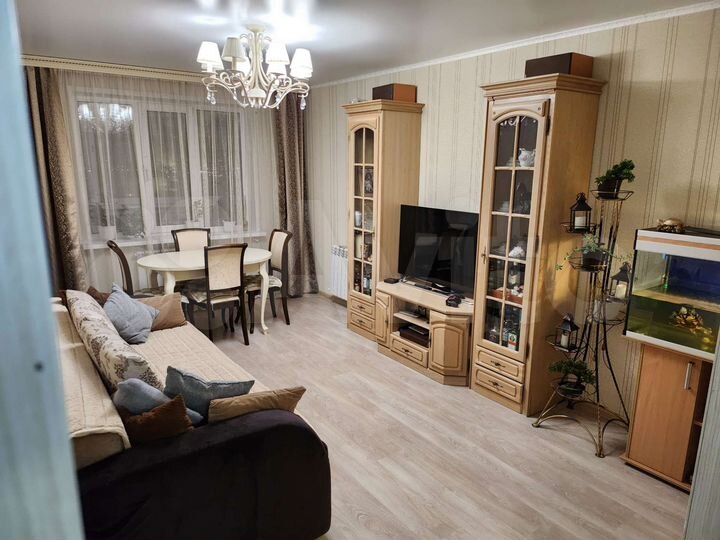 3-к. квартира, 90,4 м², 10/10 эт.