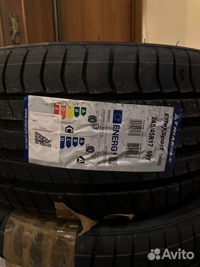 Triangle EffeXSport TH202 245/45 R17 99Y