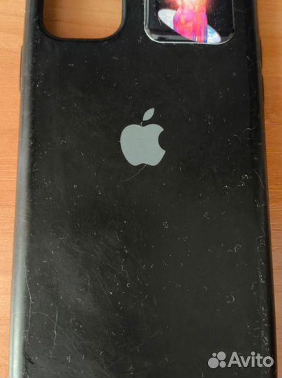 Чехол на iPhone 11