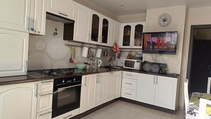 2-к. квартира, 70 м², 8/8 эт.