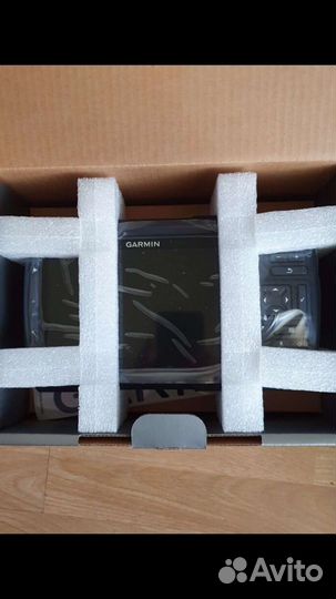 Эхолот Garmin striker vivid 9SV + GT52