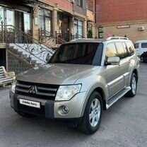 Mitsubishi Pajero 3.8 AT, 2007, 290 000 км, с пробегом, цена 1 369 999 руб.