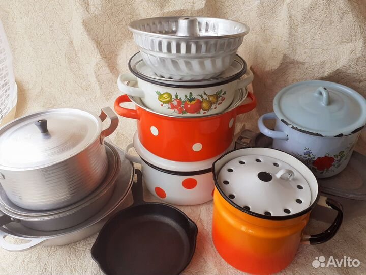 Кастрюли сотейник сковородки чугун утятница СССР