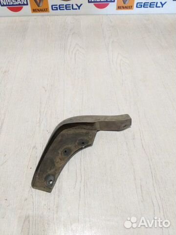 Брызговик передний Renault duster