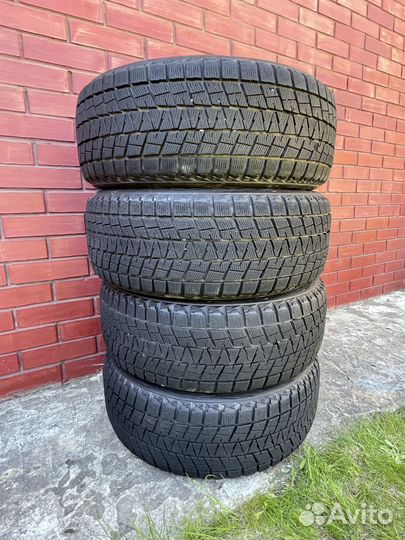 Bridgestone Blizzak DM-V1 235/55 R18 100R