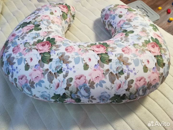 Подушка для кормления новая
