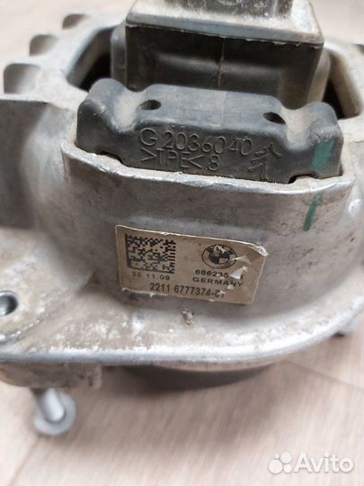 Подушка двигателя правая Bmw 750Lix F02 N63 4.4I