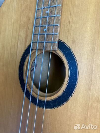 Бас-гитара электроакустическая мастеровая