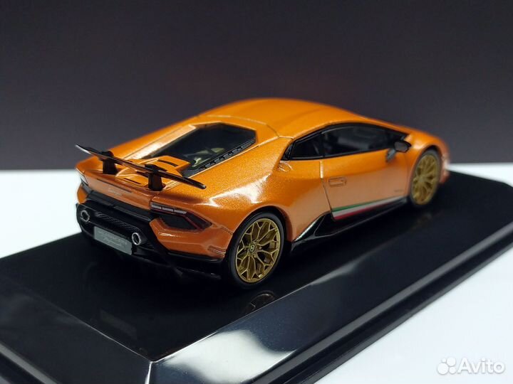 1:43 Lamborghini Huracan Performante 2017