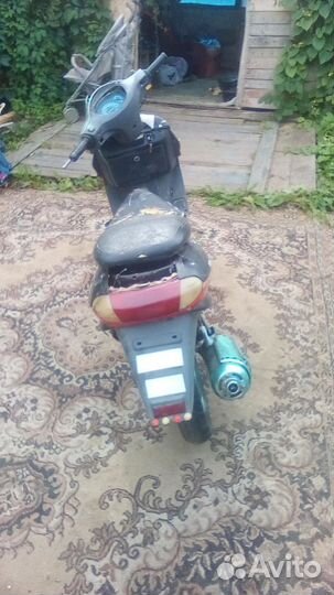 Продам скутер китаец