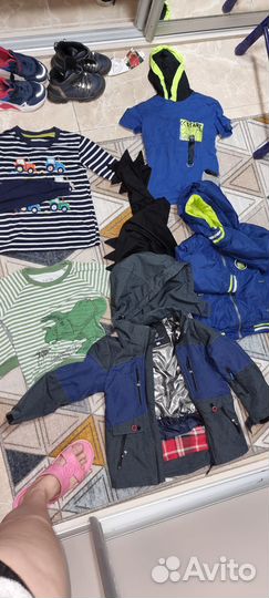 Много вещей и обувь пакетом с 3 до 5 лет