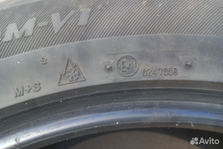 Bridgestone Blizzak DM-V1 285/50 R20