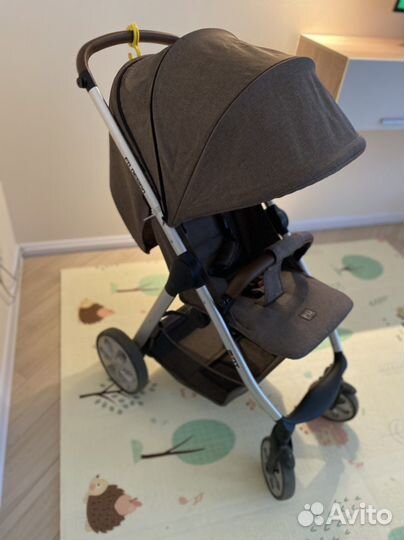 Коляска прогулочная FD-Design