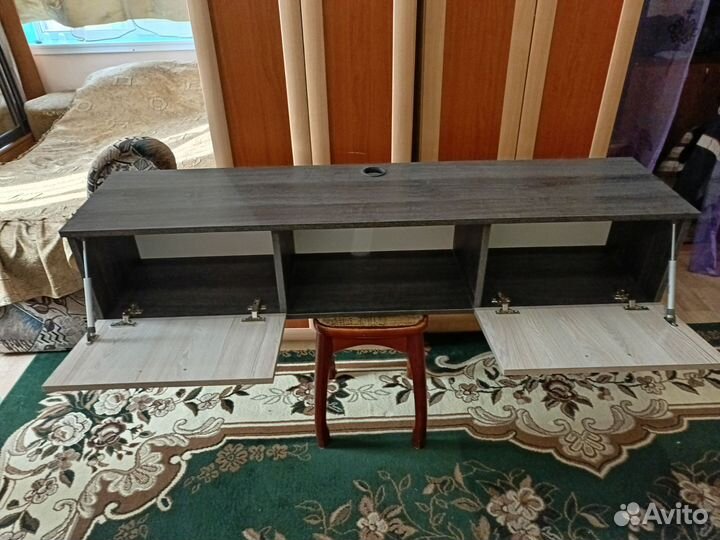 Тумба под телевизор бу