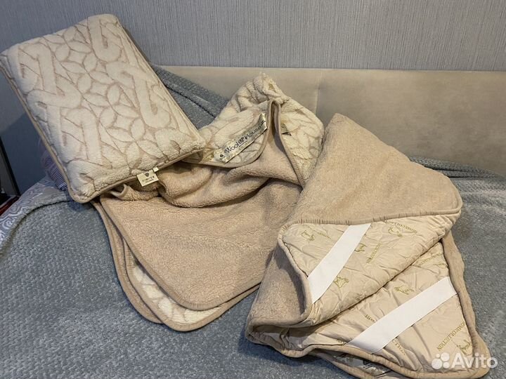 Комплект из шерсти мериноса (европейской овцы)