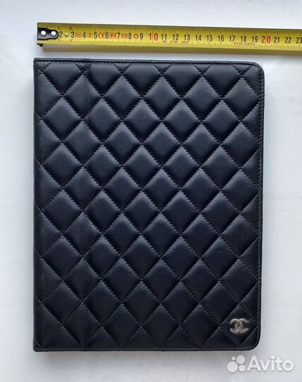 Обложка Chanel для iPad 1,2,3