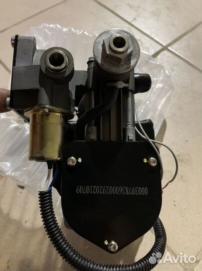 Компрессор пневмоподвески hitachi Land Rover новый