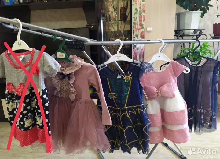 Платье для девочки(костюм, футболки, джинсы, юбка