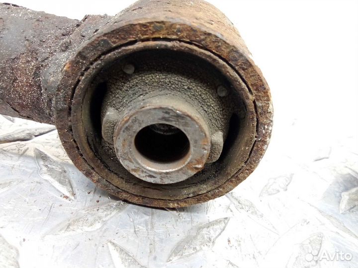 Рычаг задний правый Toyota FJ-Cruiser GSJ10