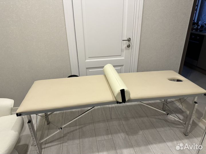 Массажный стол с регулировкой высоты