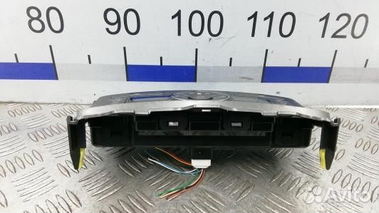 Блок управления печки и климат-контроля toyota aur