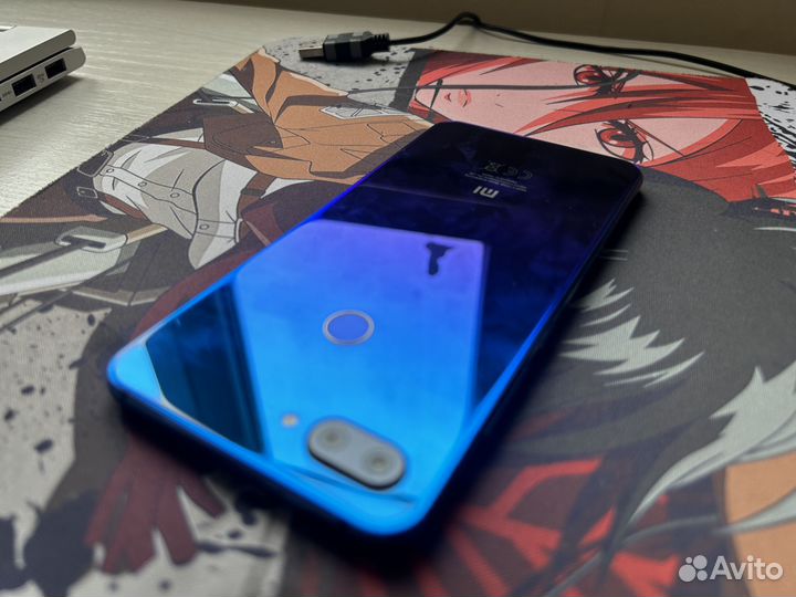 Xiaomi Mi 8 Lite, 4/64 ГБ
