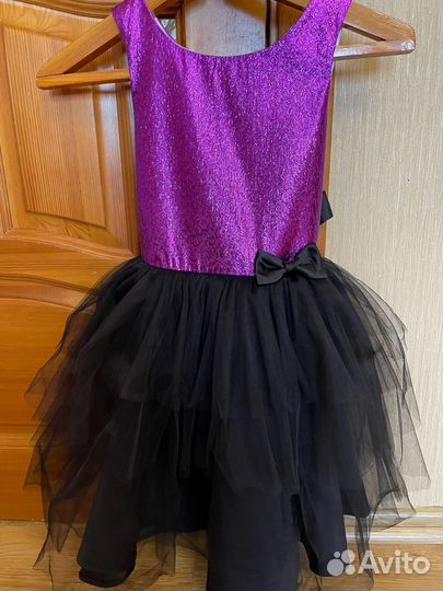 Продам платье для девочки